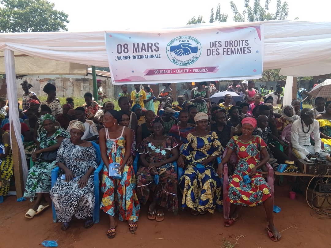 Solidarité entre femmes à Kpalongo